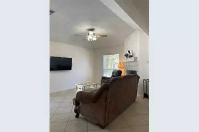 110 N Kanaio Drive #B, Bastrop, TX 78602 - Photo 4