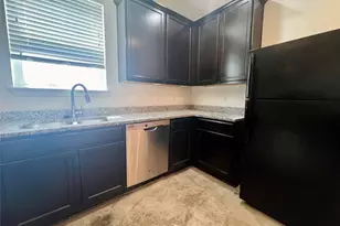 805 Hallie Cove, Lockhart, TX 78644 - Photo 26