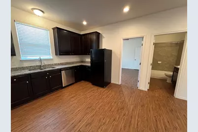 805 Hallie Cove, Lockhart, TX 78644 - Photo 8