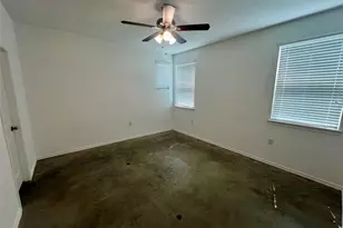 805 Hallie Cove, Lockhart, TX 78644 - Photo 28