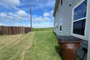 805 Hallie Cove, Lockhart, TX 78644 - Photo 20