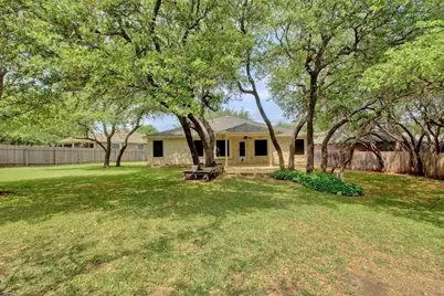 1111 Fossil Cove, Round Rock, TX 78681 - Photo 32