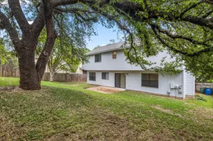 12000 Lincolnshire Dr, Austin, TX 78758 - Photo 4