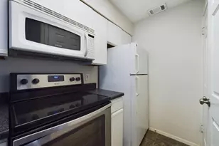 807 W 25th St, Austin, TX 78705 - Photo 12