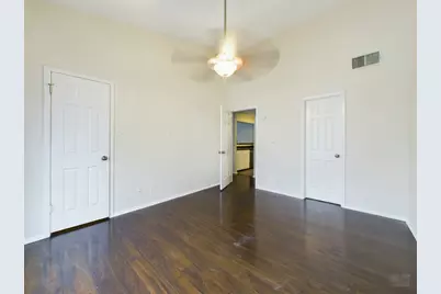 807 W 25th Street #304, Austin, TX 78705 - Photo 18
