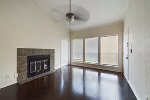 807 W 25th St, Austin, TX 78705 - Photo 22