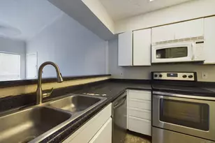 807 W 25th St, Austin, TX 78705 - Photo 10