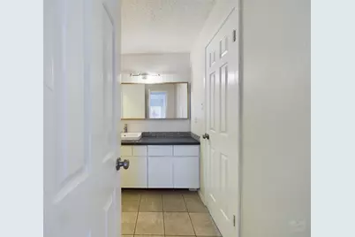 807 W 25th Street #304, Austin, TX 78705 - Photo 4