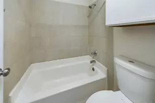 807 W 25th St, Austin, TX 78705 - Photo 14