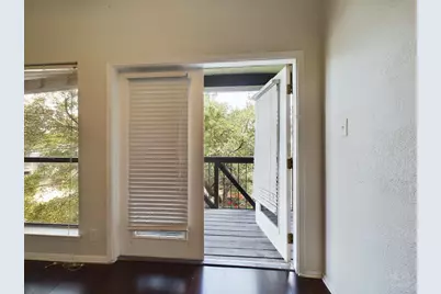 807 W 25th Street #304, Austin, TX 78705 - Photo 8