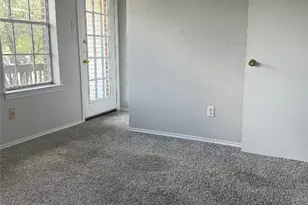 1802 River Crossing Cir, Austin, TX 78741 - Photo 10