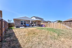 304 Dubina Ave, Georgetown, TX 78626 - Photo 34