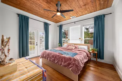 218 S Rio Grande Street, Lockhart, TX 78644 - Photo 12