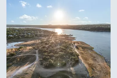 18813 Kelly Drive, Lago Vista, TX 78645 - Photo 8