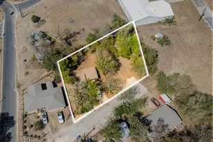 102 Masonic Dr, Elgin, TX 78621 - Photo 12