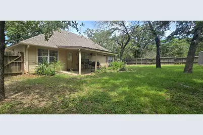 702 Ortega Street, Rockdale, TX 76567 - Photo 2