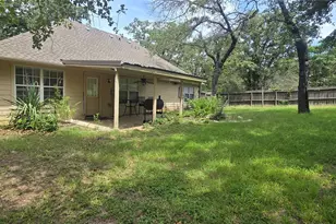 702 Ortega St, Rockdale, TX 76567 - Photo 2