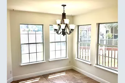 11210 Kingsgate Drive, Austin, TX 78748 - Photo 10
