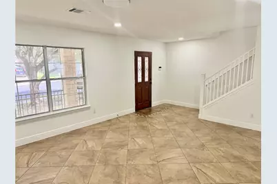 11210 Kingsgate Drive, Austin, TX 78748 - Photo 2