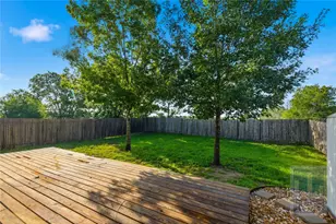 432 Thunderstorm Ave, Lockhart, TX 78644 - Photo 22