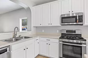 10805 Trail Weary Dr, Austin, TX 78754 - Photo 12