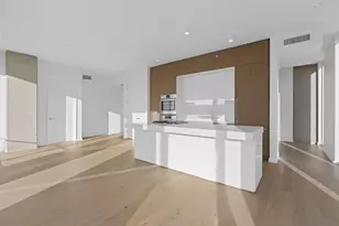 313 W 17th St, Austin, TX 78701 - Photo 6