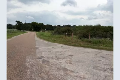 2609 County Road 216, Giddings, TX 78942 - Photo 2