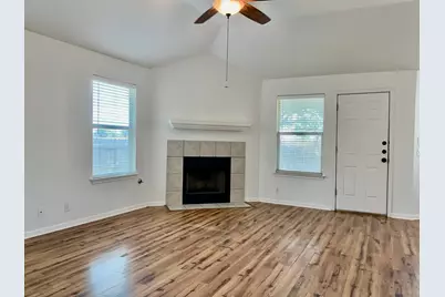706 Stewart Drive, Hutto, TX 78634 - Photo 2
