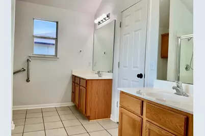 706 Stewart Drive, Hutto, TX 78634 - Photo 12