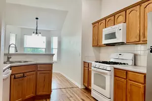 706 Stewart Dr, Hutto, TX 78634 - Photo 6