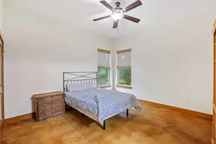 267 Corral Rd, Smithville, TX 78957 - Photo 20
