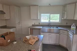 150 Wayside Dr, Elgin, TX 78621 - Photo 16