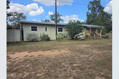 150 Wayside Drive, Elgin, TX 78621 - Photo 4