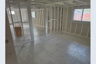 150 Wayside Drive, Elgin, TX 78621 - Photo 12
