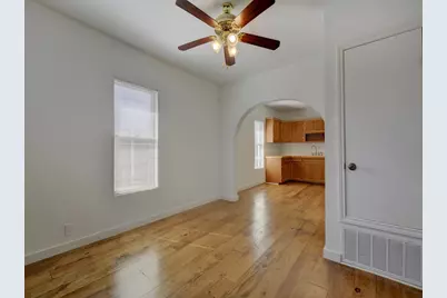 2106 Holly Street #B, Austin, TX 78702 - Photo 6
