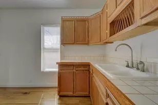 2106 Holly St, Austin, TX 78702 - Photo 14