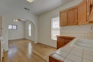 2106 Holly St, Austin, TX 78702 - Photo 16