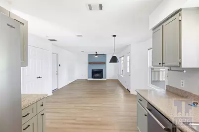 4200 Cortina Drive, Austin, TX 78749 - Photo 10