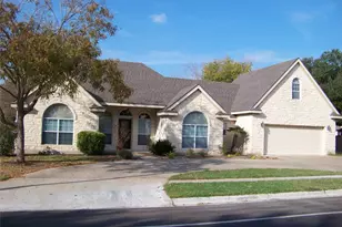 1400 T H Johnson Dr, Taylor, TX 76574 - Photo 1