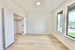 412 Treadwell Ln, Kyle, TX 78640 - Photo 8