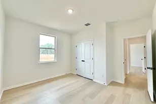 412 Treadwell Ln, Kyle, TX 78640 - Photo 10