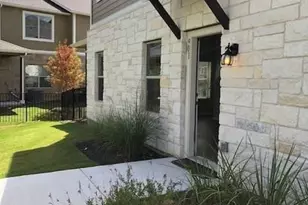 516 E Slaughter Ln, Austin, TX 78744 - Photo 10