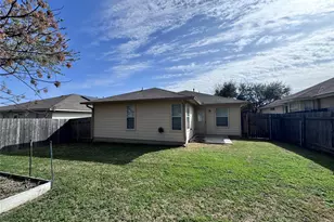 211 Tolcarne Dr, Hutto, TX 78634 - Photo 24