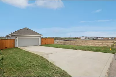 633 Salamander Street, San Marcos, TX 78666 - Photo 6