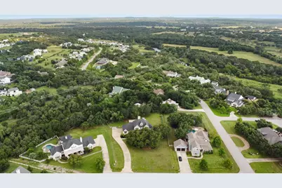 140 Vincas Shadow Court, Driftwood, TX 78619 - Photo 40