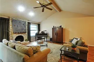 11421 Pyreneese Dr, Austin, TX 78759 - Photo 4
