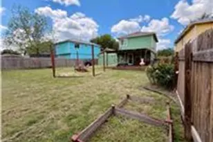 12209 Briarcreek Loop, Manor, TX 78653 - Photo 10