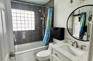 2203 N Plains Ave, Austin, TX 78757 - Photo 16