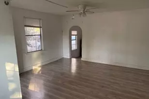 3207 Burleson Dr, Austin, TX 78741 - Photo 2