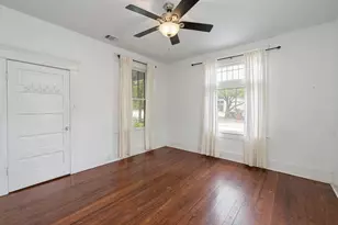 304 W 35th St, Austin, TX 78705 - Photo 12